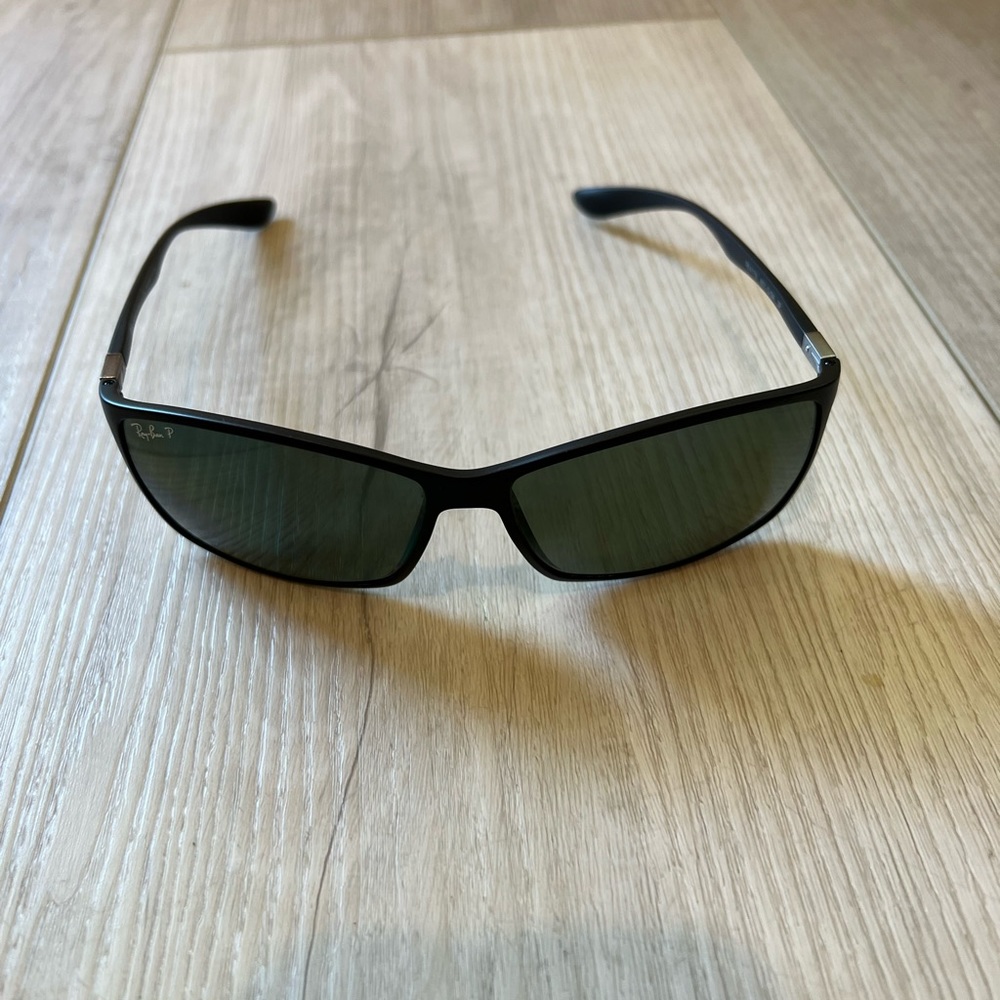 RayBan, Mens, Polarized light weight sunglasses